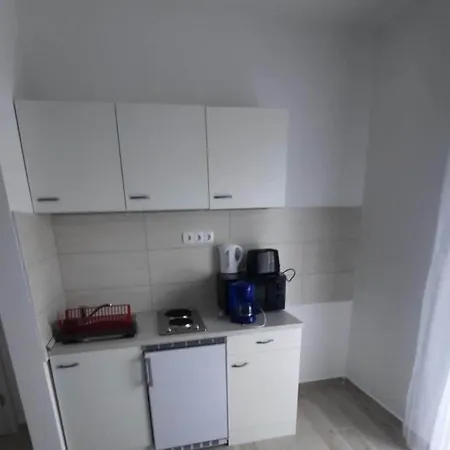 One Bedroom Vir