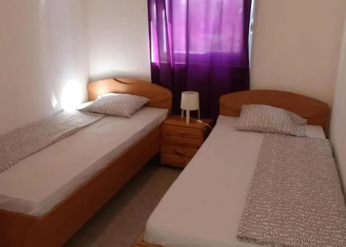 One Bedroom Appartamento Vir