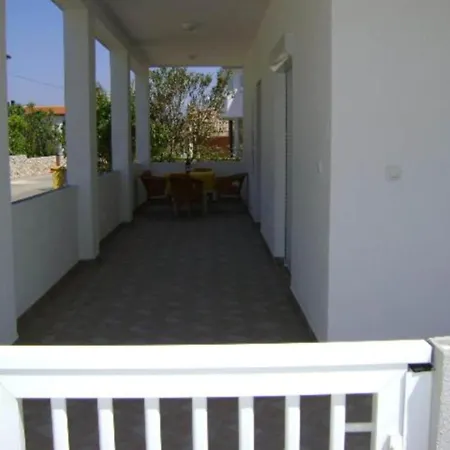 One Bedroom Apartment